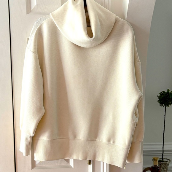 Varley Luxury Milton Sweatshirt Cowl Neck zippers on side off white Oversized S - Picture 2 of 6